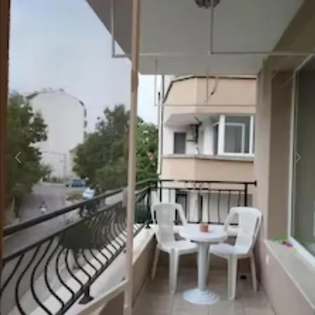 아파트 Comfy & Quiet 2 Bed Flat Great Location Parking *
