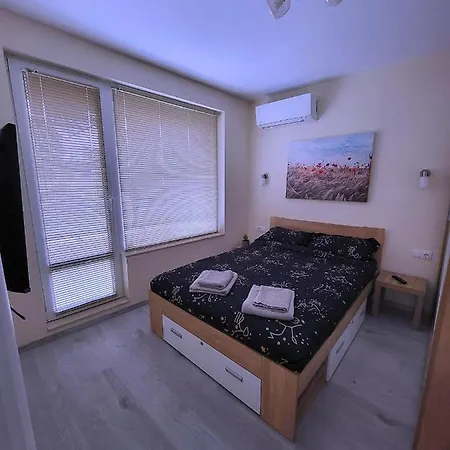 아파트 Comfy & Quiet 2 Bed Flat Great Location Parking *