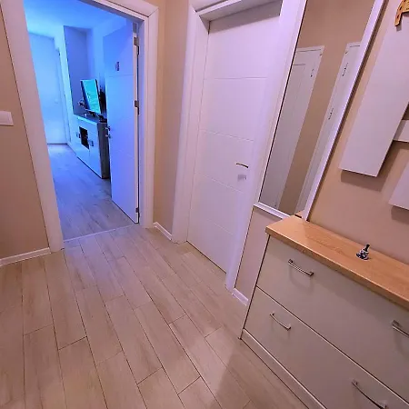 アパート Comfy & Quiet 2 Bed Flat Great Location Parking *